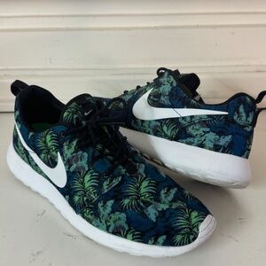 NIKE ROSHERUN PRINT SIZE 9.5